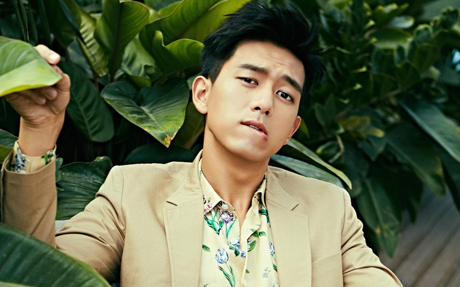 女子足球强化定位球战术提升关键时刻得分能力,足球定位球踢准视频