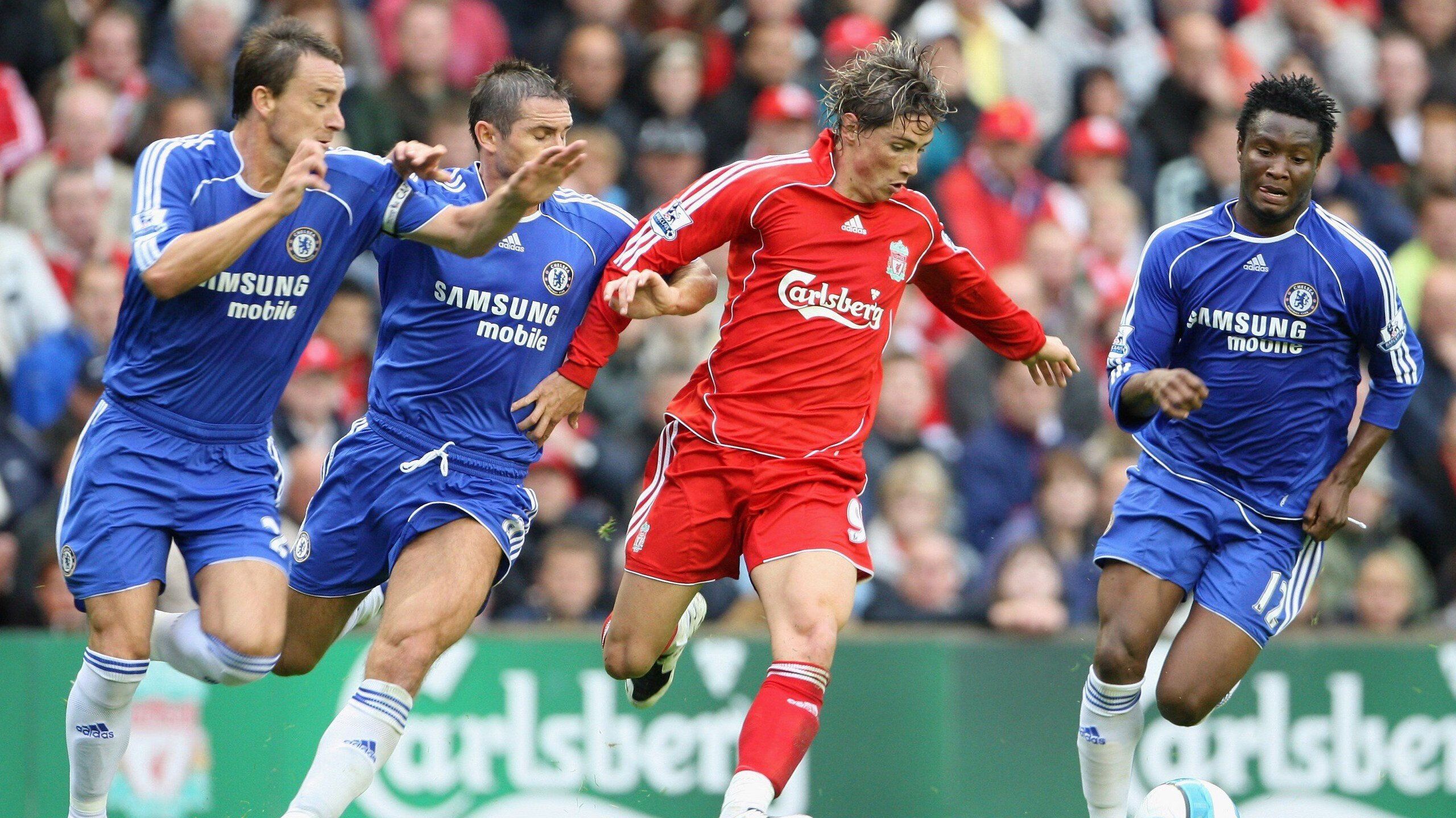 史诗般的对决：皇马与巴萨经典战役回顾，皇马与巴萨最精彩的一场比赛