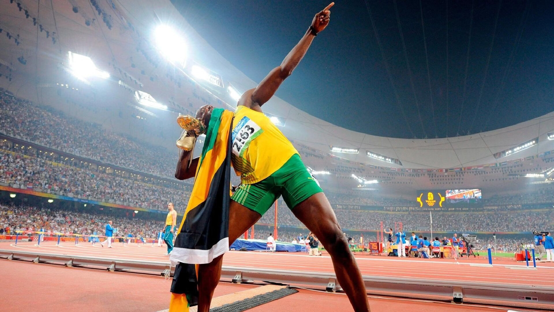 搏击台上竞技精神引发热议，搏击现场